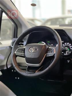 تويوتا سيينا